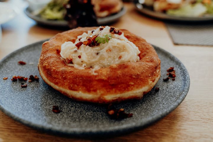 Bauernkrapfen – Zu Gast in der Krapfenschleiferei in Tragwein