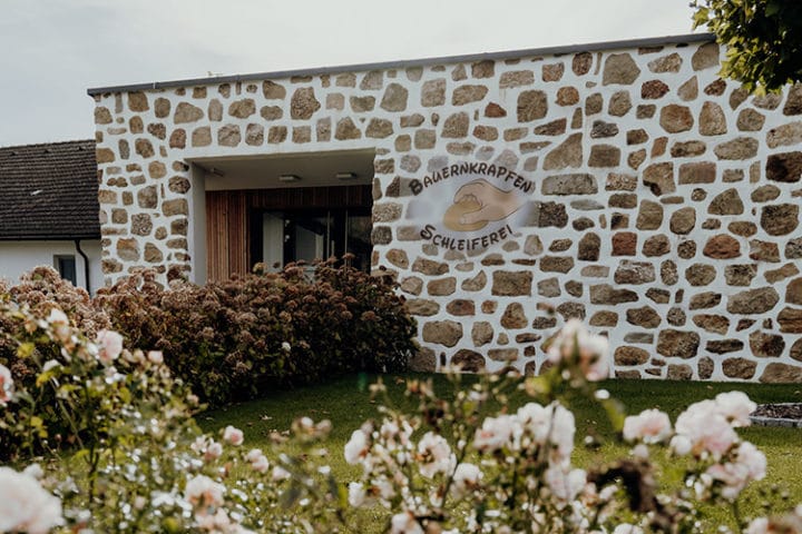 Bauernkrapfen – Zu Gast in der Krapfenschleiferei in Tragwein