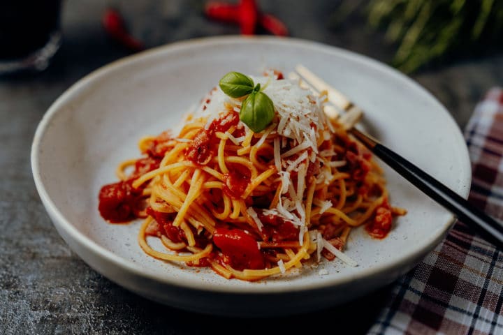 Spaghetti all'amatriciana – Das Original Rezept aus Amatrice in Latium