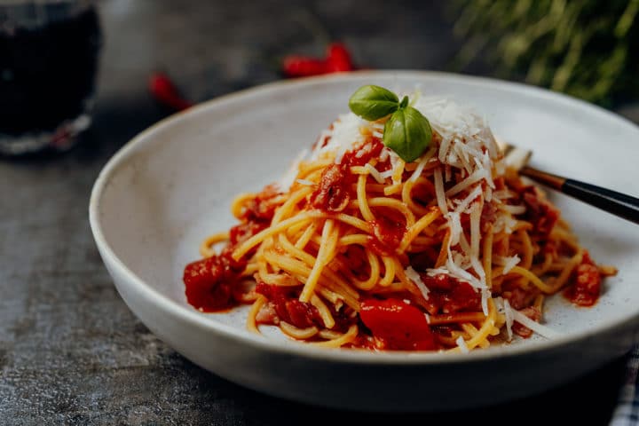 Spaghetti all'amatriciana – Das Original Rezept aus Amatrice in Latium