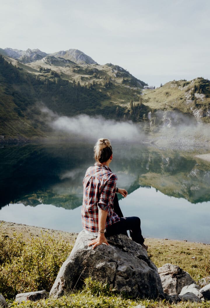 Der smaragdgrüne Formarinsee –  der schönste Platz Österreichs