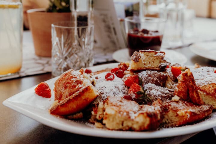 Das Hotel Mohnenfluh – Speisen auf einer der schönsten Terrassen in Vorarlberg