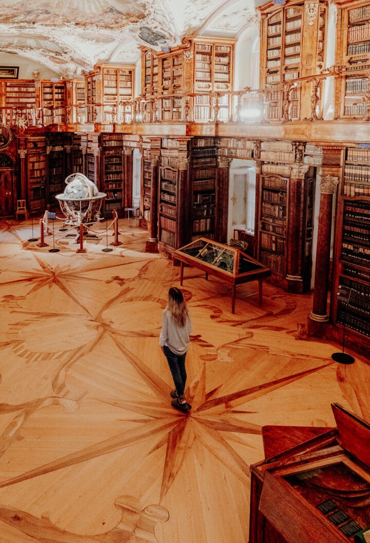 Die Stiftsbibliothek in St. Gallen