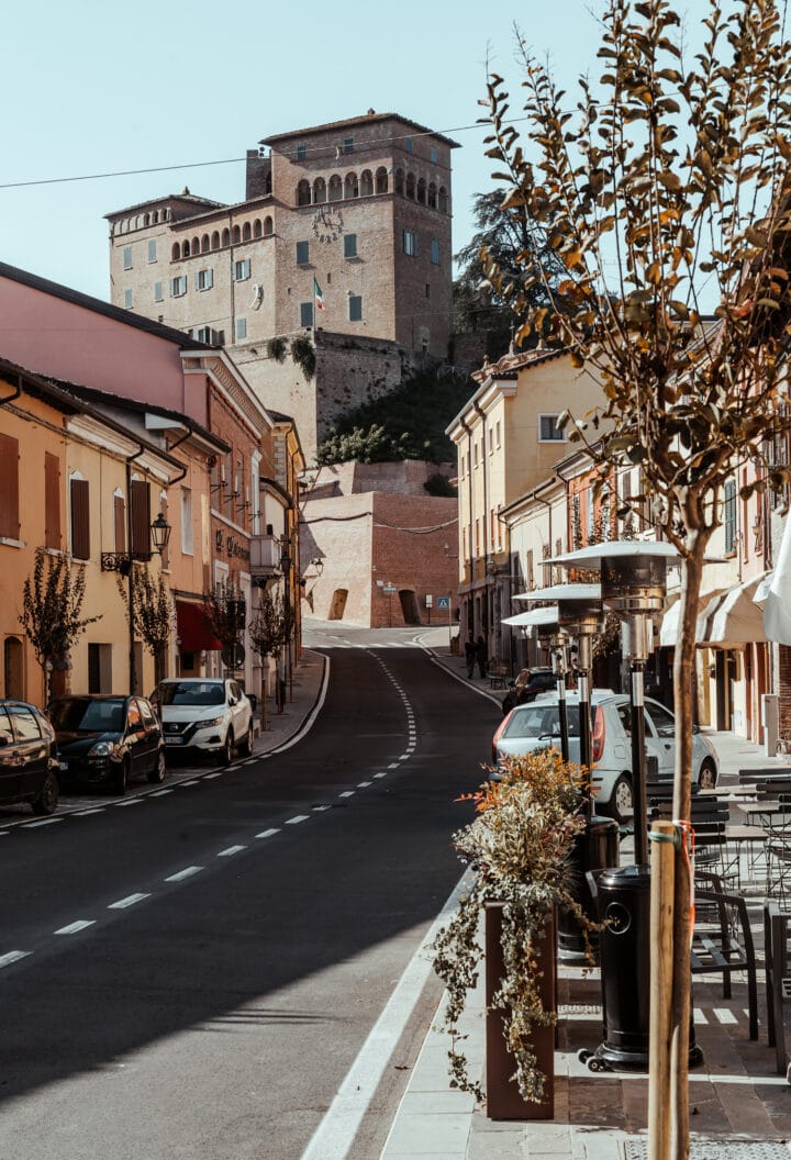 Longiano – Kunst- und Kulturzentrum der Romagna