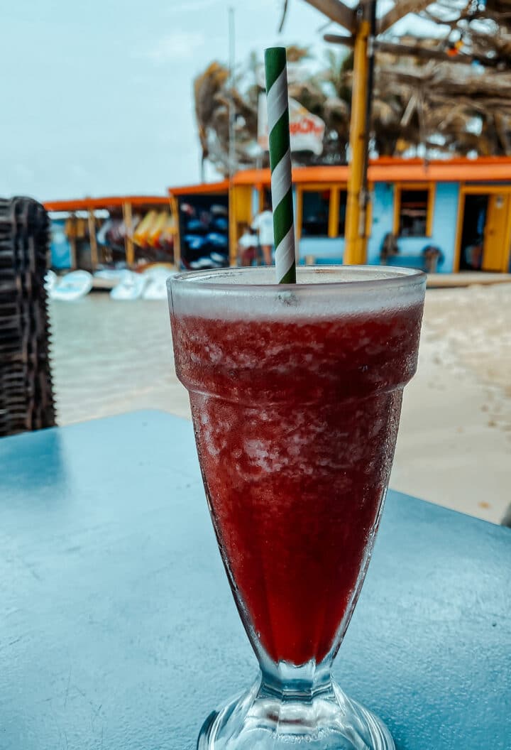 « Jibe City » in der Lac Bay, Bonaire