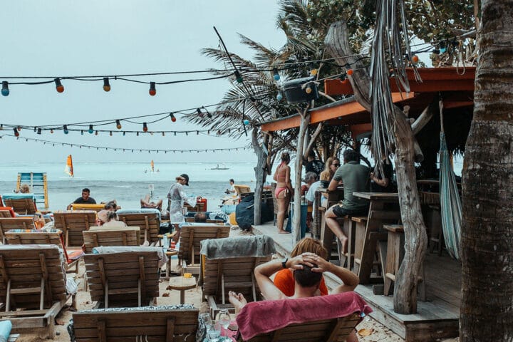 « Jibe City » in der Lac Bay, Bonaire