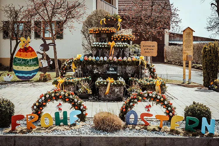 Osterbrunnen in Kleingesee