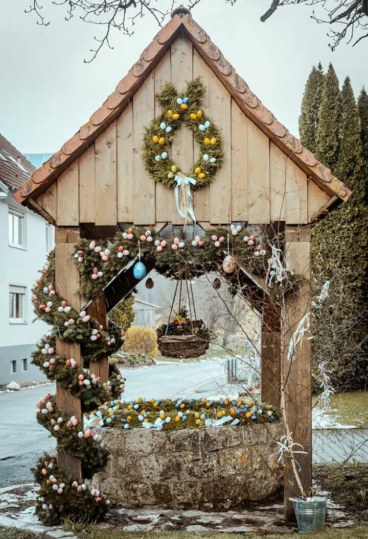 Osterbrunnen in Wohlmuthshüll