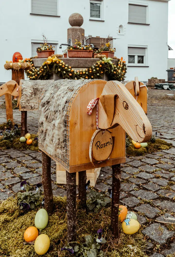 Osterbrunnen in Zeegendorf
