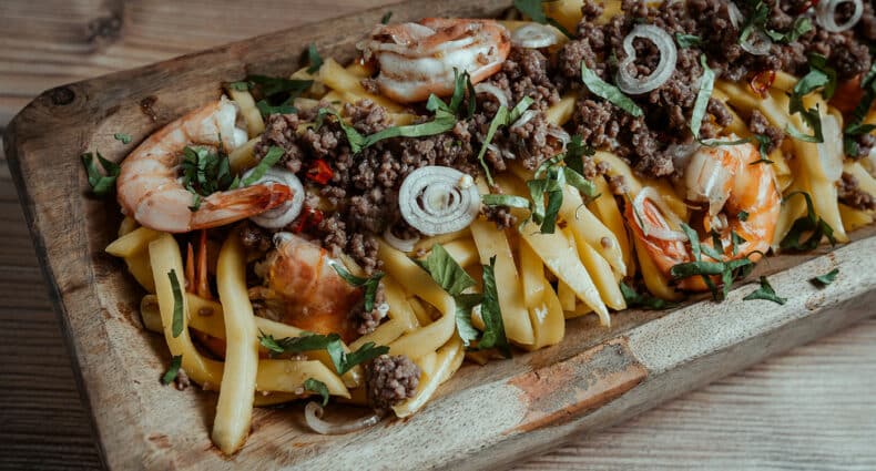 Grüner Mangosalat aus Thailand