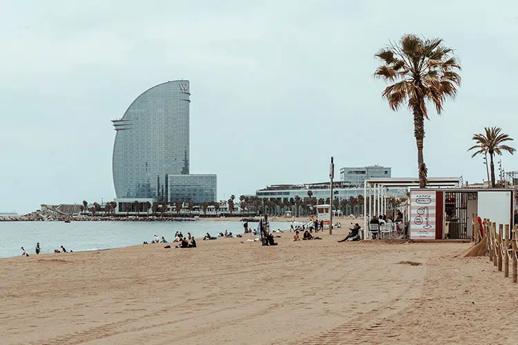 Die Promenade in La Barceloneta