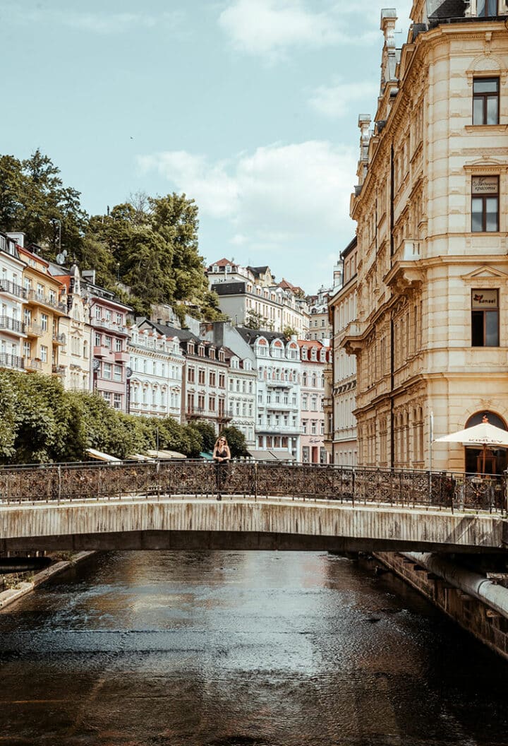 Die Flaniermeile Stará Louka in Karlsbad