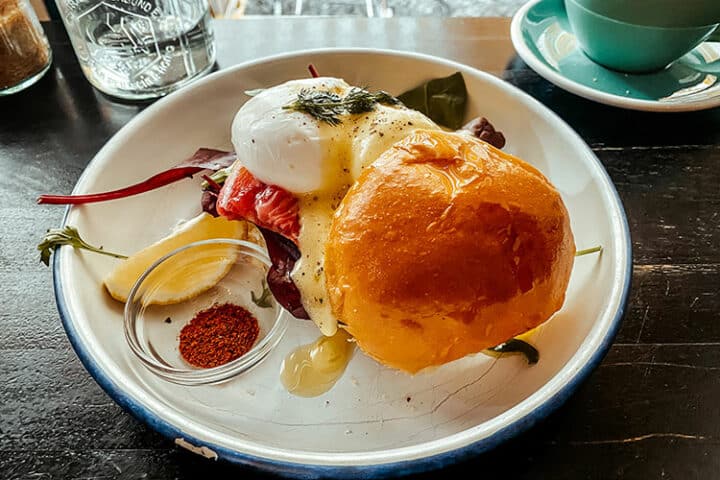 Cafés & Restaurants in Berlin – Allans Breakfast Club & Wine Bar