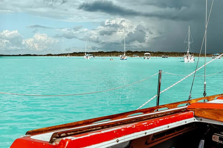 Bootstour in der Laguna de Bacalar, Mexiko