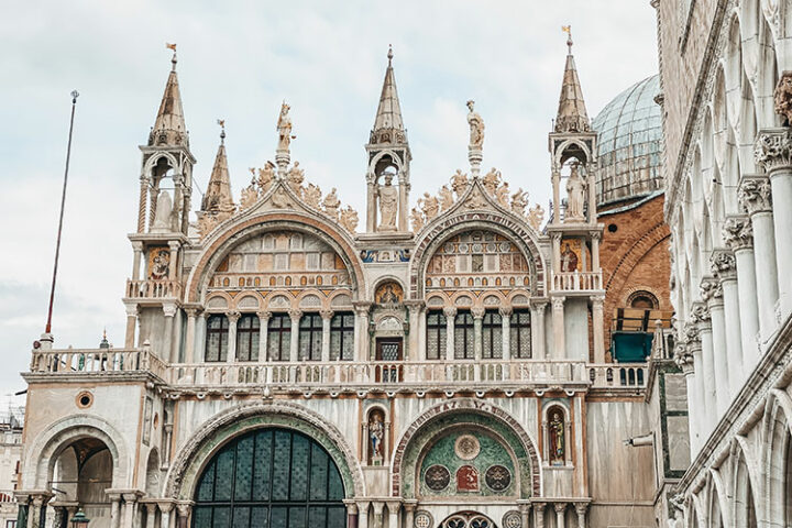 Die Basilica di San Marco in Venedig