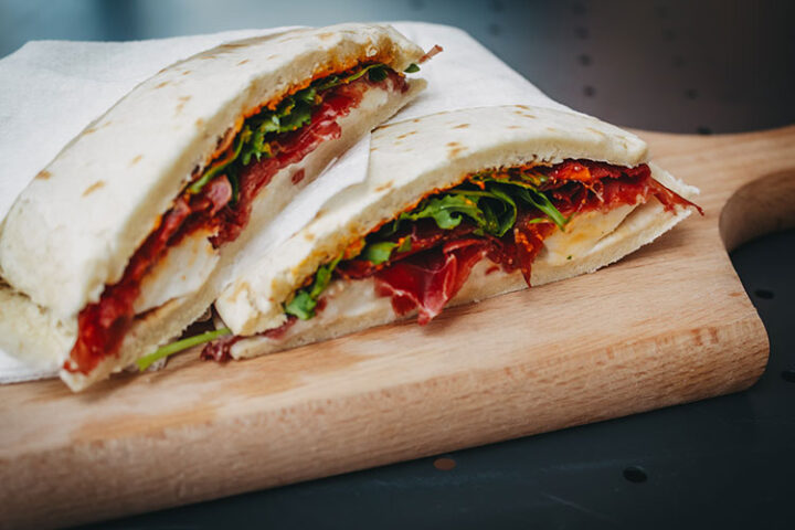 Der klassische Snack der Emilia-Romagna: Piadina