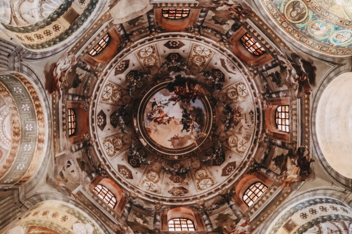 Basilika San Vitale, Mosaike, Ravenna